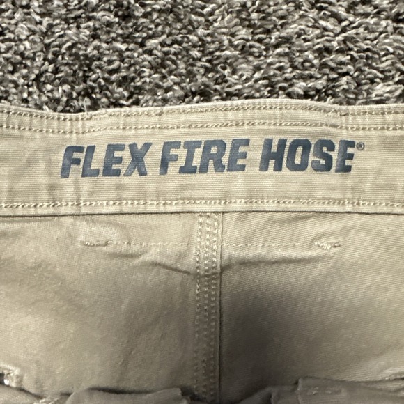 Duluth Trading Co Flex Fire Hose Pants Mens 42x30 Relaxed Fit Cargo Workwear Tan - Picture 3 of 10